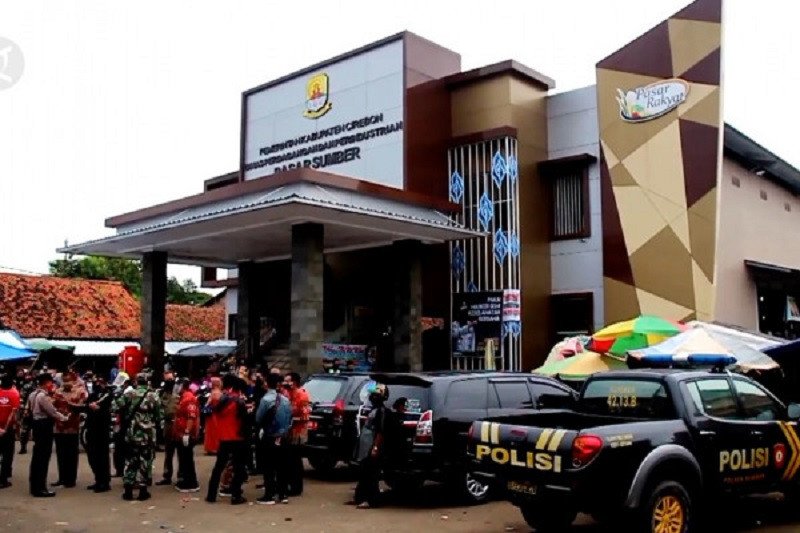 Pedagang positif COVID-19, tiga pasar tradisional kembali ditutup