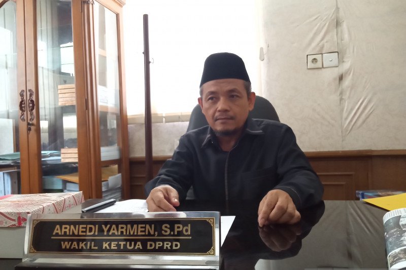 Legislator dukung Pemkot Padang rancang Perda standar kesehatan COVID-19