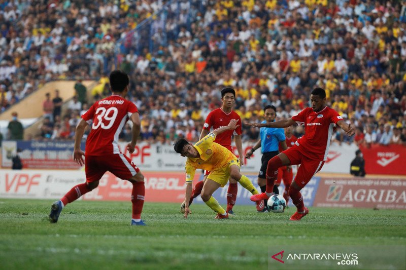 Liga sepakbola Vietnam kembali dihentikan akibat kasus baru COVID-19