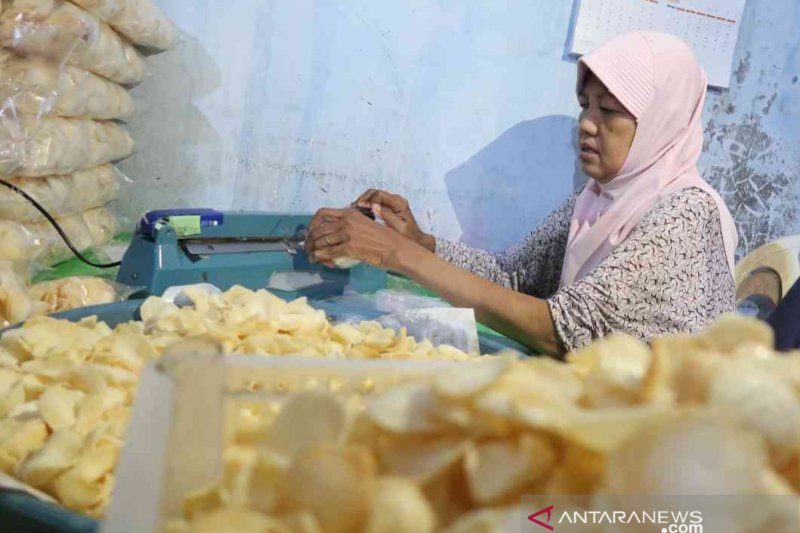 Sahabat UMI bantu pelaku usaha kecil di Bekasi bangkit