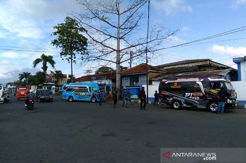 Tarif bus di Garut naik karena ada batasan penumpang