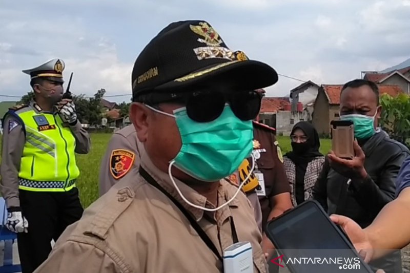 Pemkab Garut terapkan padat karya bantu ekonomi warga saat pandemi COVID-19