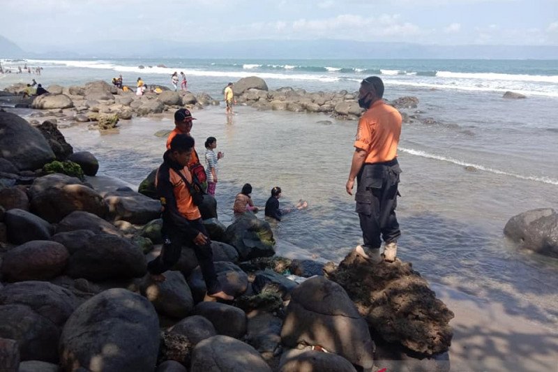 Wisatawan korban kecelakaan laut Sukabumi ditemukan meninggal