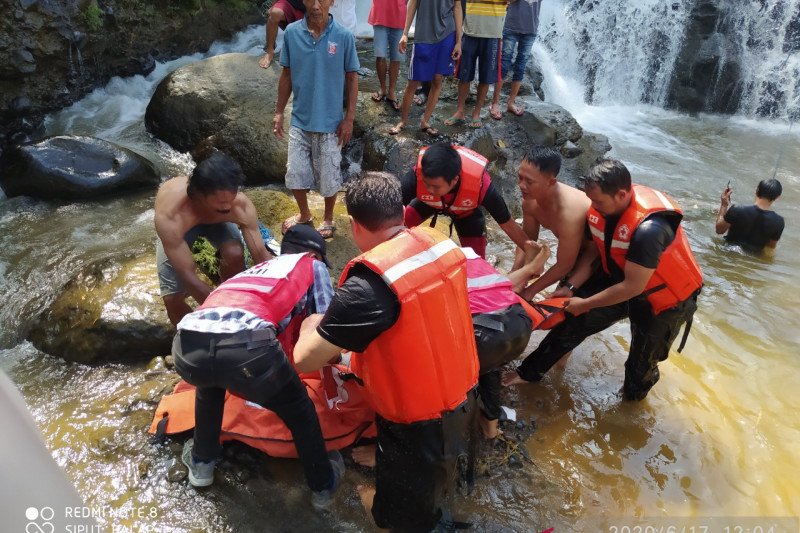 Dua remaja tewas di Sungai Cigunung Sukabumi