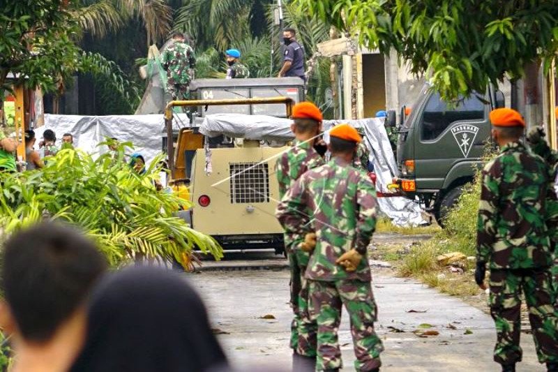 Evakuasi Pesawat Tempur TNI AU Yang Jatuh di Kampar