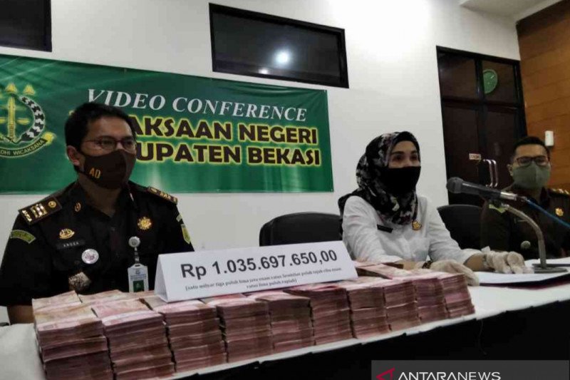 Kejaksaan Bekasi terima Rp1 miliar kerugian negara