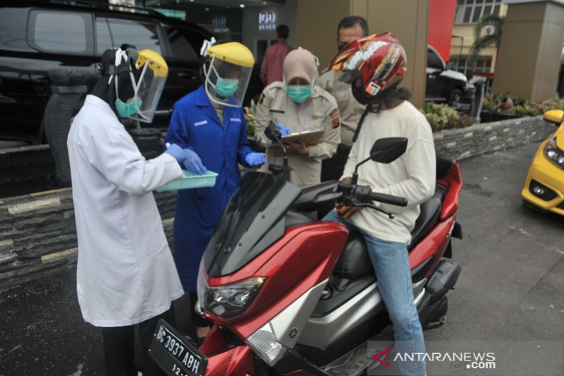 Rumah Sakit Bhayangkara gelar Test COVID-19 drive thru