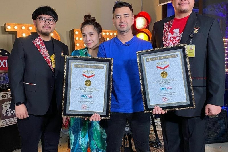 Kanal YouTube Raffi Ahmad dan Nagita raih rekor MURI