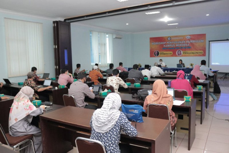 Kampus IIB Darmajaya: Penyusunan kurikulum, mahasiswa diberi kemudahan
