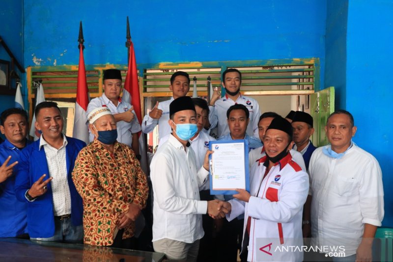 Pasangan Fikri Samuji Melenggang Ke Pilkada Rejang Lebong Antara News Bengkulu