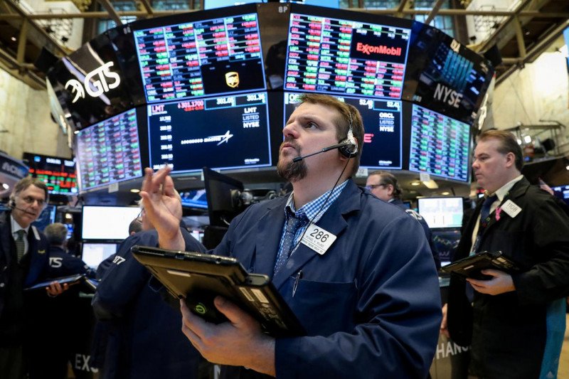 Saham-saham Wall Street sebagian besar dibuka jatuh, dipicu data pengangguran AS