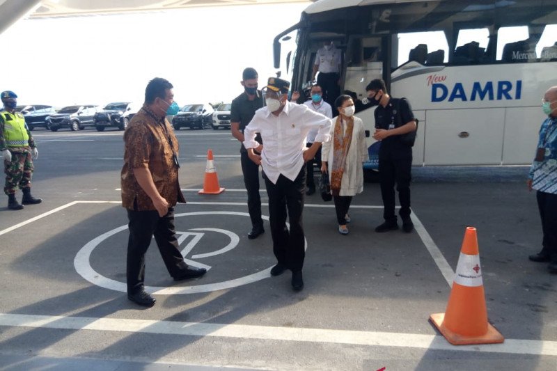 Menhub apresiasi penerapanan protokol kesehatan di Bandara YIA ketat
