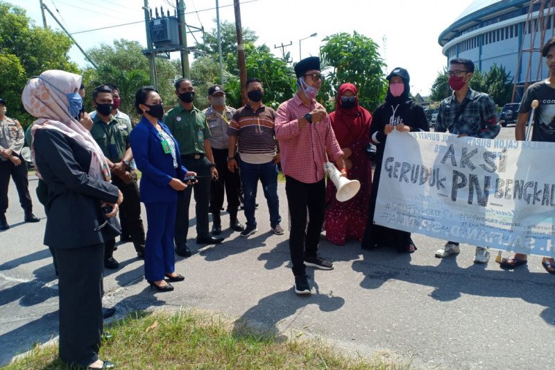 Vonis bebas tiga nelayan asing, Hepematan geruduk PN Bengkalis