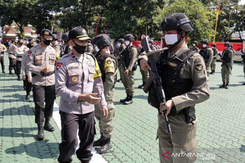 Polda Jawa Barat berangkatkan 96 personel Brimob ke Papua