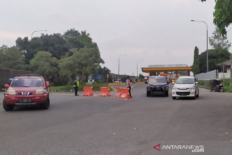 Arus kendaraan masuk Kota Bandung meningkat