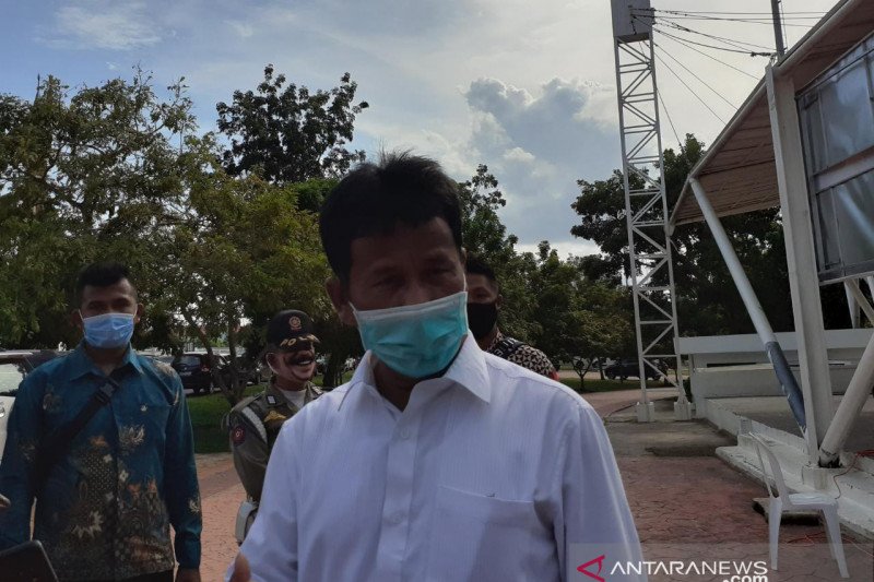 13 kru pesawat sewa dikarantina di RS COVID-19 Galang