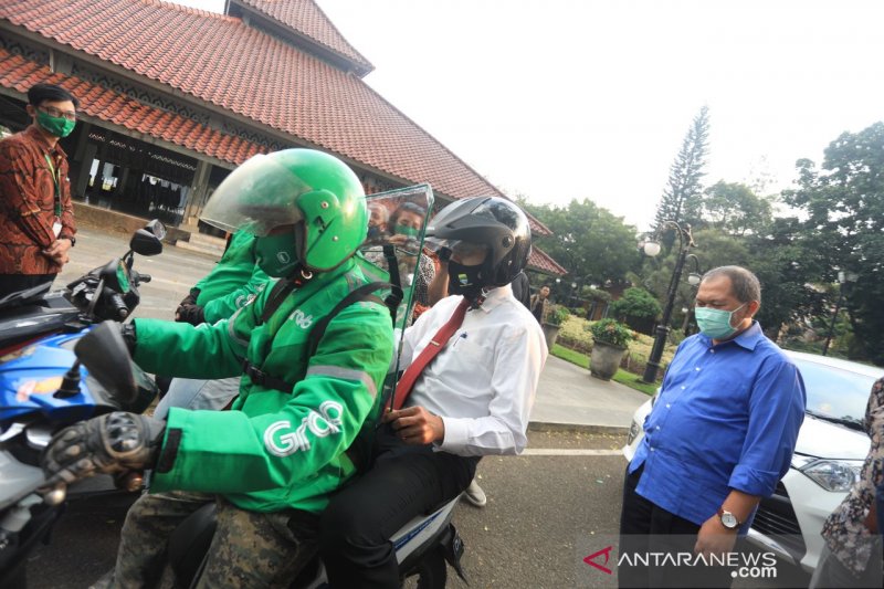 Pemkot Bandung minta aplikator dan pengemudi ojol lakukan tes usap