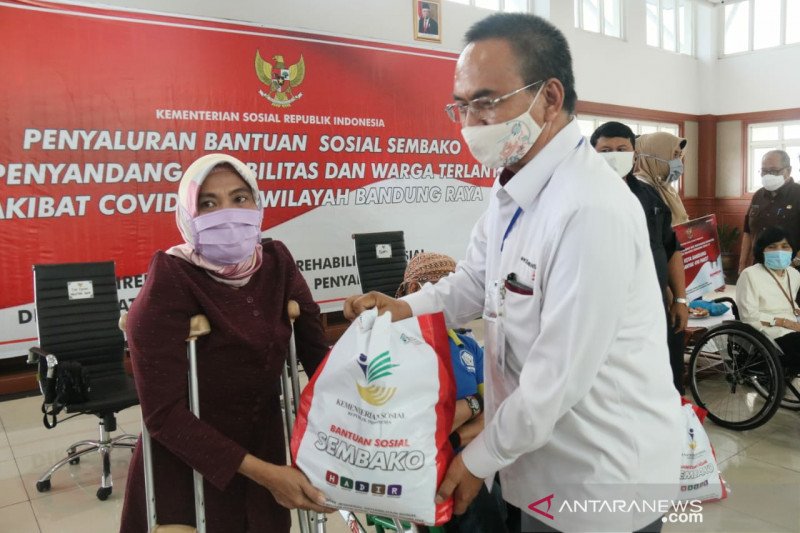 Bansos Kemensos jangkau penyandang disabilitas di Bandung Raya