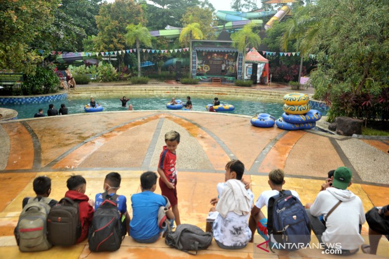 Sarana rekreasi air kembali dibuka di Palembang