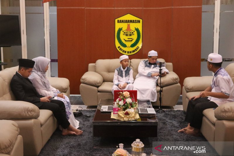Tiga putra Wali Kota Banjarmasin diwisuda