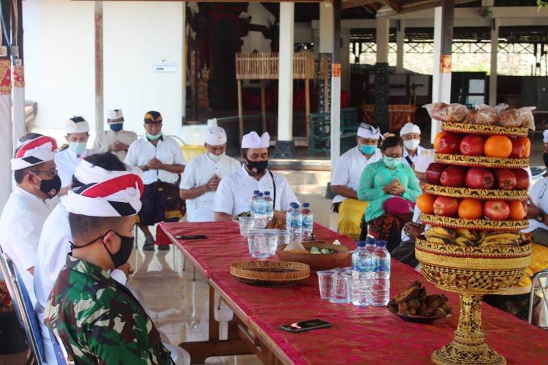 Kabintaldam XVII/Cenderawasih berkunjung ke Pura Agung Surya Bhuana Jayapura