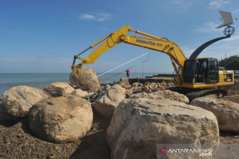 PENANGGULANGAN ABRASI MONUMEN MERPATI PERDAMAIAN