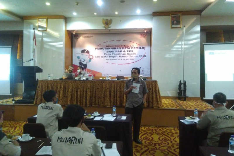KPU Bantul adakan bimtek pemutakhiran data pemilih pilkada bagi PPK PPS