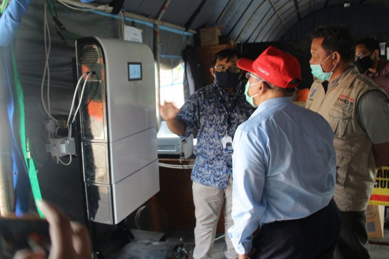 Pasokan listrik Posko Dekontaminasi COVID-19 Sleman menggunakan PLTS