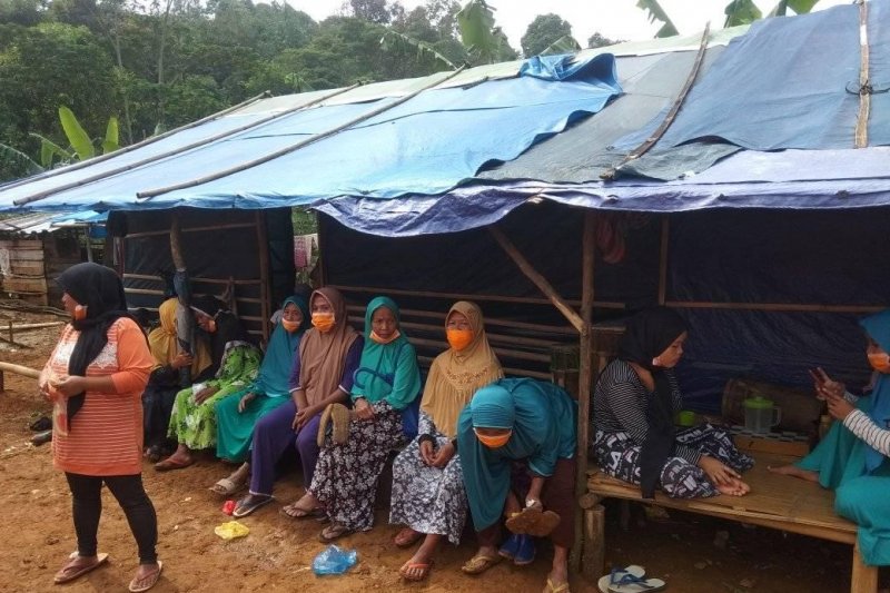 Pengungsi bencana alam di Lebak butuh air bersih
