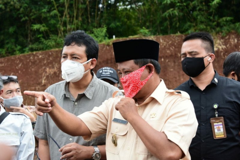 Wagub Jabar tutup lokasi tambang ilegal di Kertarahayu Bekasi