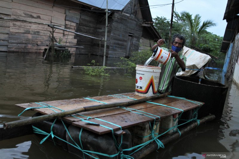 KEBUTUHAN AIR BERSIH KORBAN BANJIR KONAWE