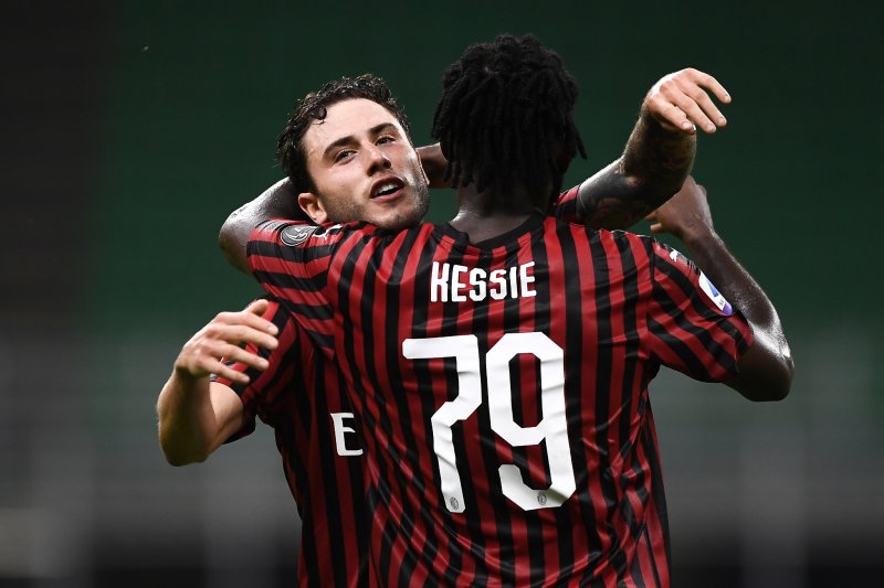 AC Milan masuk zona Eropa setelah hancurkan Bologna 5-1