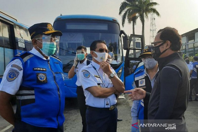 PPD kerahkan 65 unit bus angkut penumpang KRL Cikarang dan Bogor