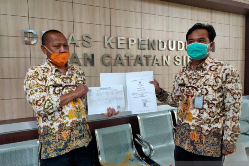 Disdukcapil Kota Depok terbitkan dokumen kependudukan dengan kertas HVS