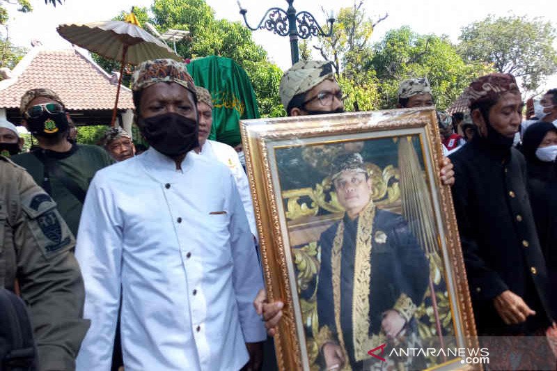 Gubernur Jabar mengaku sering diberi nasihat oleh Sultan Sepuh Cirebon