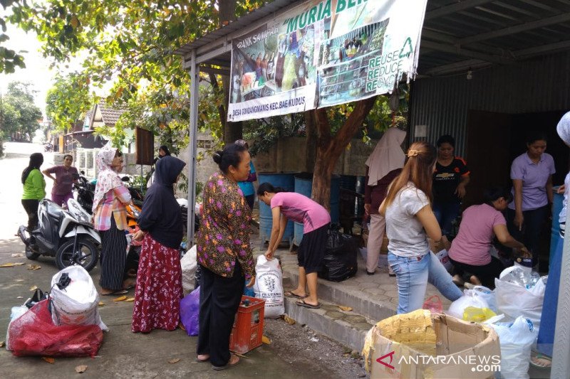 Pasar Kliwon Kudus Bth Karyawan - Meminimalisir Penyebaran ...