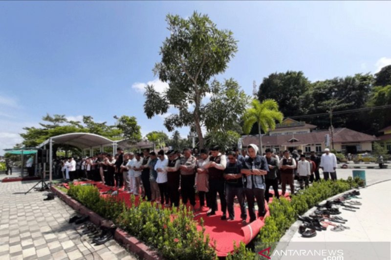 Warga Tanjungpinang dibolehkan shalat Idul Adha di masjid dan lapangan