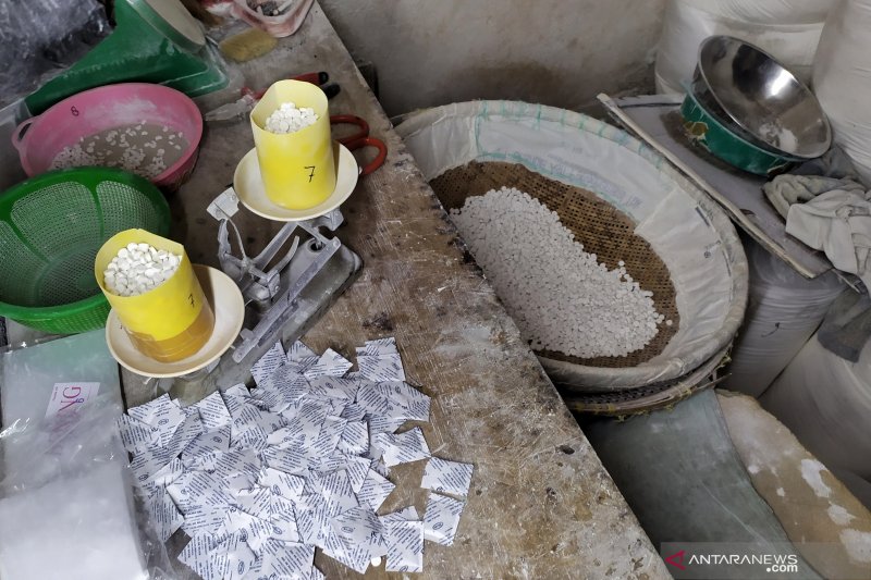 Rumah pabrik obat keras di Bandung beroperasi sejak 2013