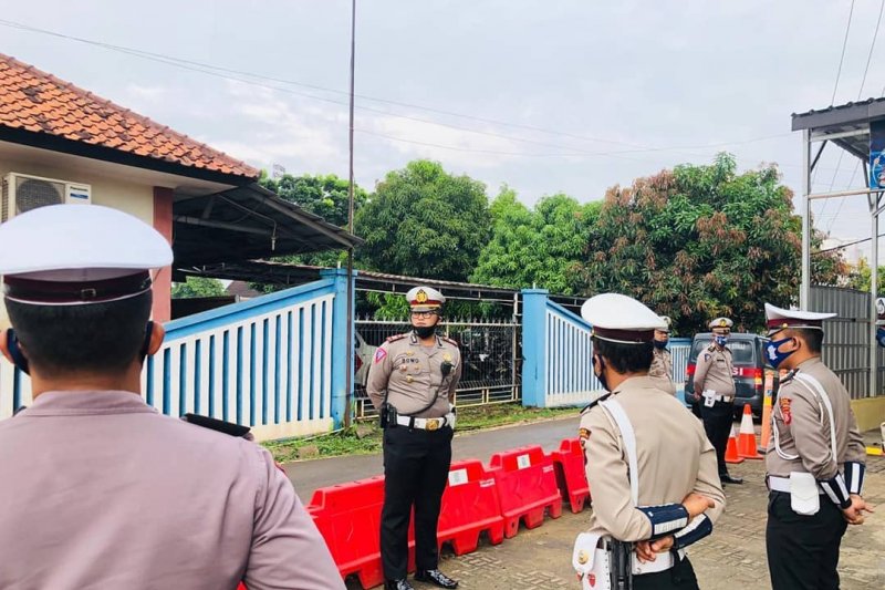 Informasi bus masuk sungai di Tol Cipali adalah hoaks