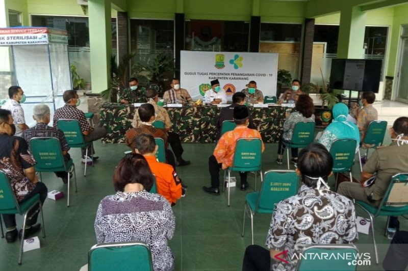 Tiga tenaga medis Karawang positif COVID-19