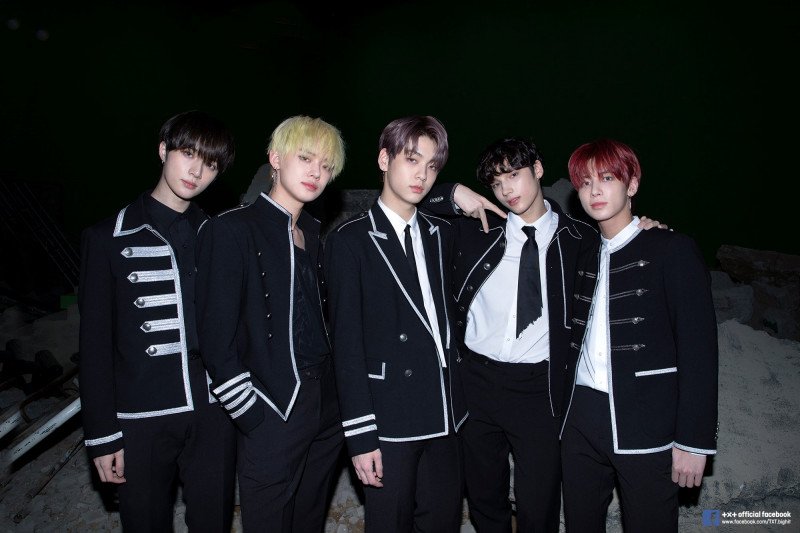 Txt Sumbang Suara Di Lagu Tema Anime Jepang Black Clover Antara News