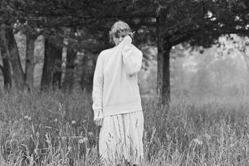 Album "Folklore" Taylor Swift telah terjual 2 juta salinan selama seminggu