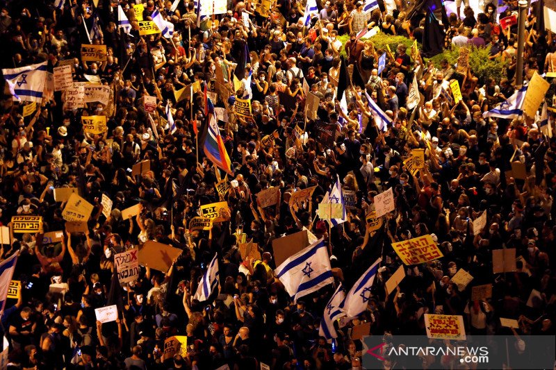 Lagi, ribuan demonstran di Israel desak PM Netanyahu mundur