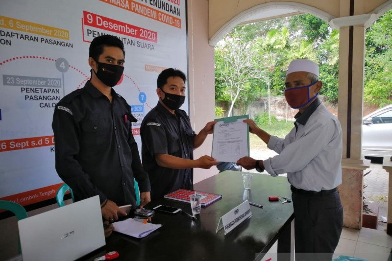 Pasangan Aman mengajukan penyelesaian sengketa ke Bawaslu Lombok Tengah