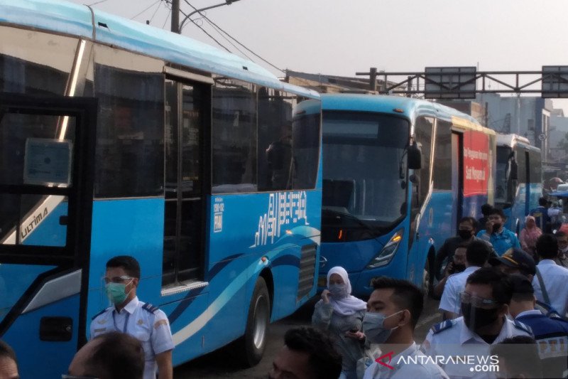 Bus PPD pada tiga trayek Bogor-Jakarta mulai diujicoba operasinya