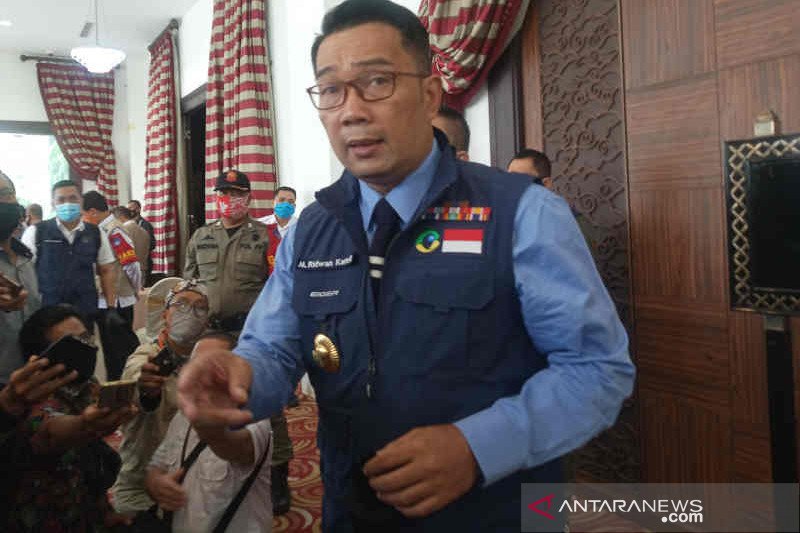 Ridwan Kamil kritik Jasa Marga naikkan tarif Tol Cipularang di tengah pandemi
