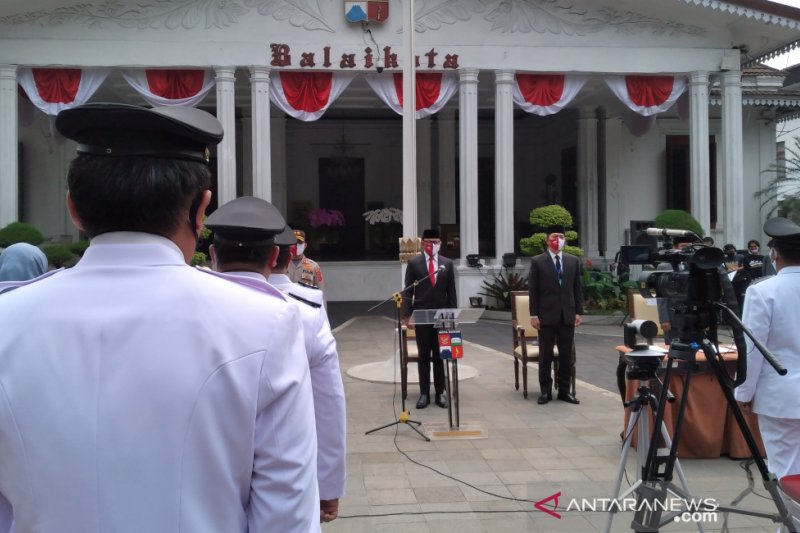 Lantik 306 pejabat, Wali Kota Bogor ungkap pilih pejabat siap tempur lawan COVID-19