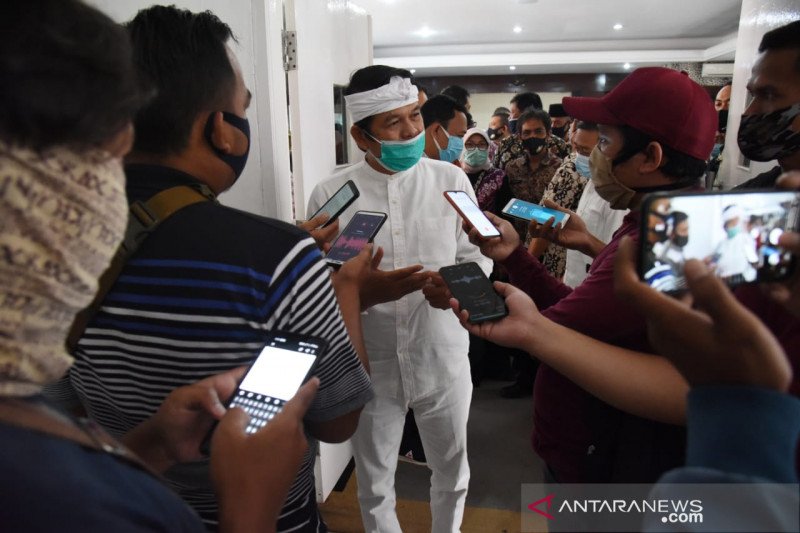 Dedi Mulyadi ajak perusahaan di Purwakarta jernihkan air Sungai Cikembang