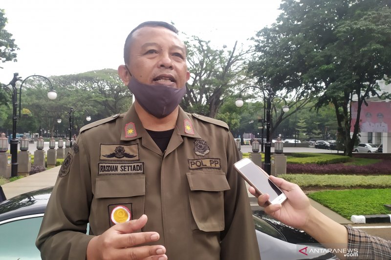 Satpol PP Kota Bandung nilai pelanggar masker banyak di pasar