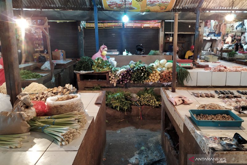 Retribusi pasar di Kota Bandung belum normal meski ramai pembeli